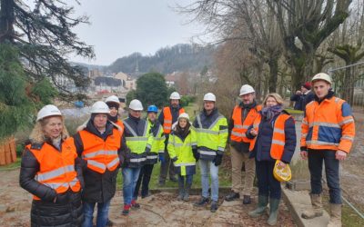 Découverture de la Chiers : visite des élus luxembourgeois sur le chantier